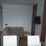 Amymamaia Marina Blue Apartment