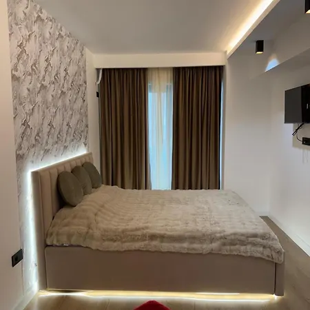 Marina Blue Mamaia